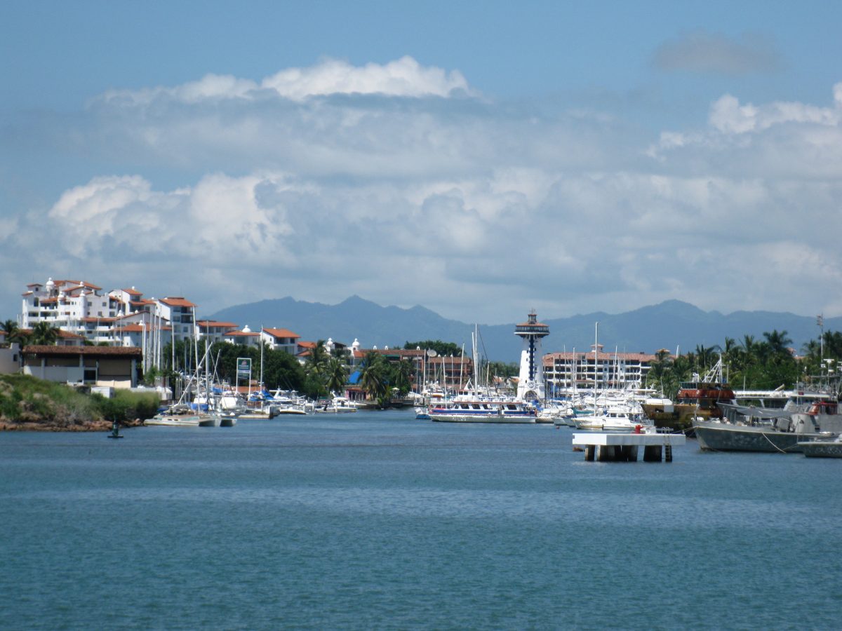 Marina Vallarta, a huge upscale resort, is a peace haven where one can enjoy an entire day of relaxation and shopping