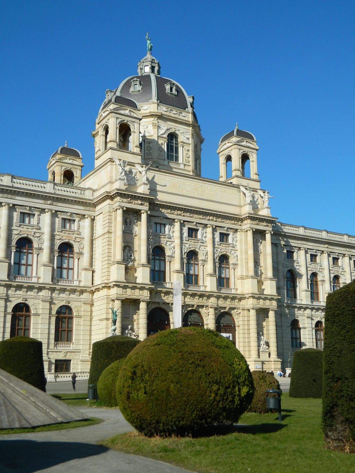 There are endless rooms to explore at Vienna National History Museum with dinosaur skeletons, precious stones and meteorites