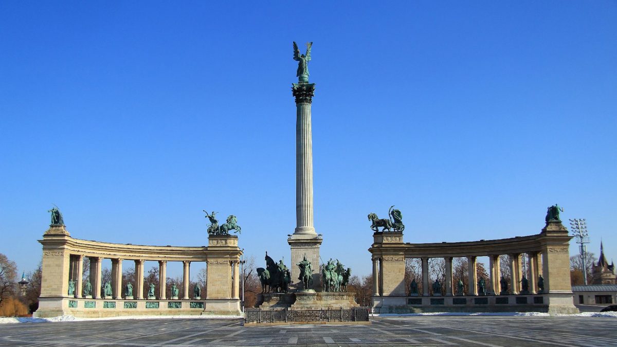The Memorial Heroes’ Square was built in commemoration of past political events and in remembrance of heroic national leaders