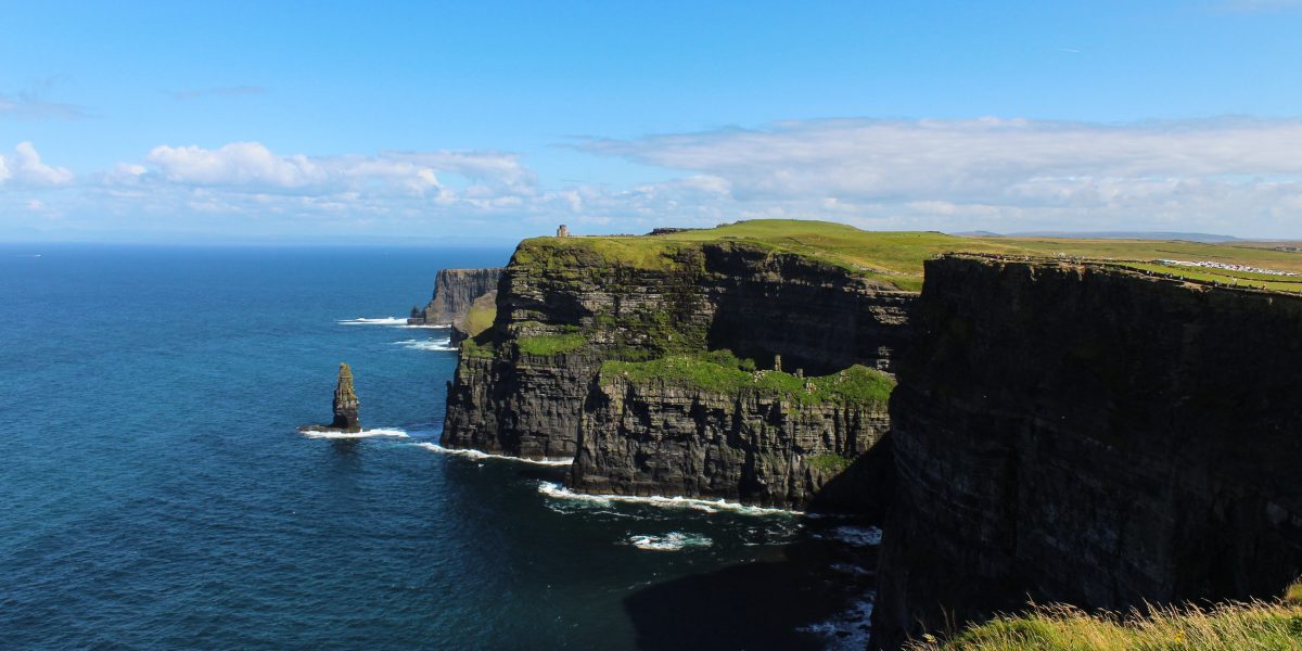 The breathtaking sight of the Cliffs of Moher