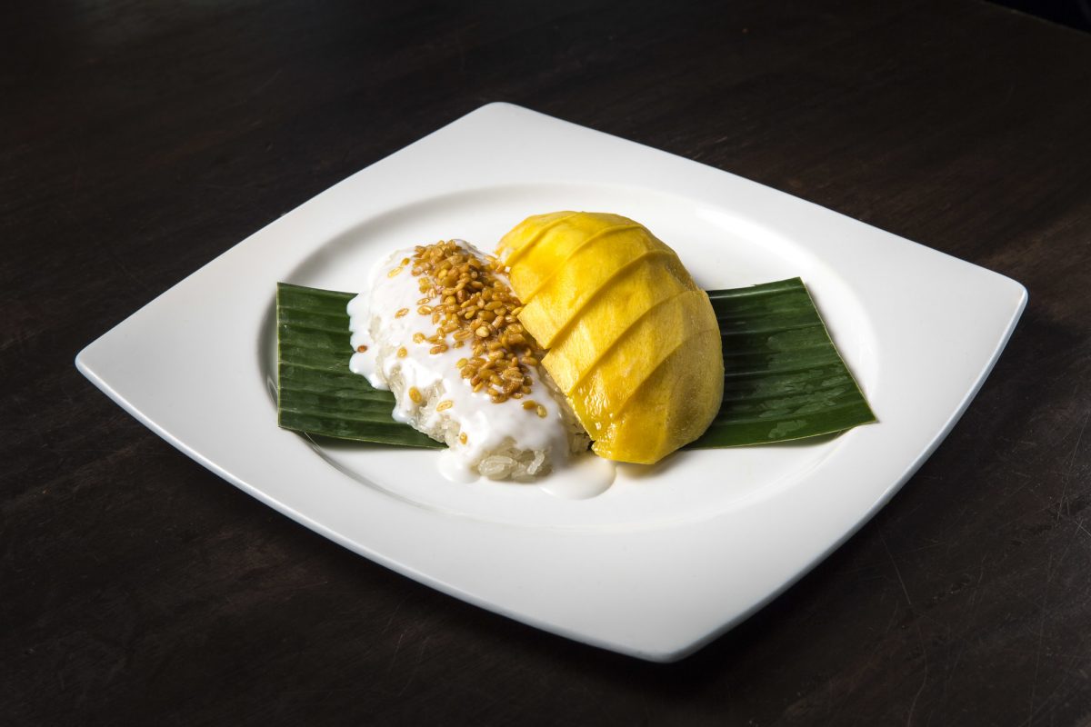 Thai Food, Kao Niew Ma Muang, Mango with Sticky Rice