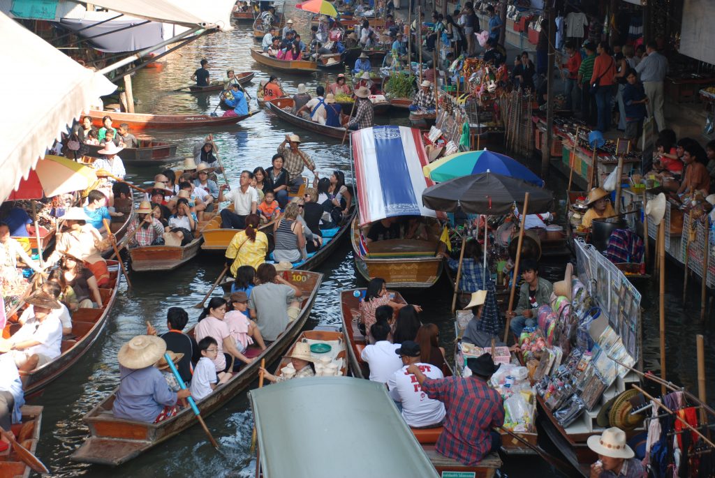 Damnoen Saduak Floating Market