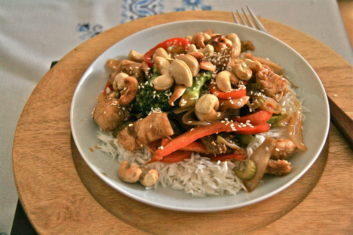 Thai Food, Gai Pad Med Ma Muang, Stir Fry Chicken with Cashew Nuts