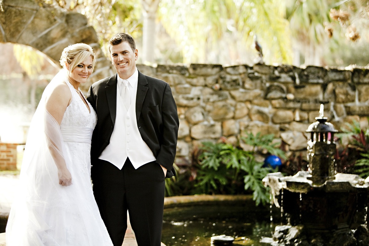 Couples posing after wedding Couples posing after wedding
