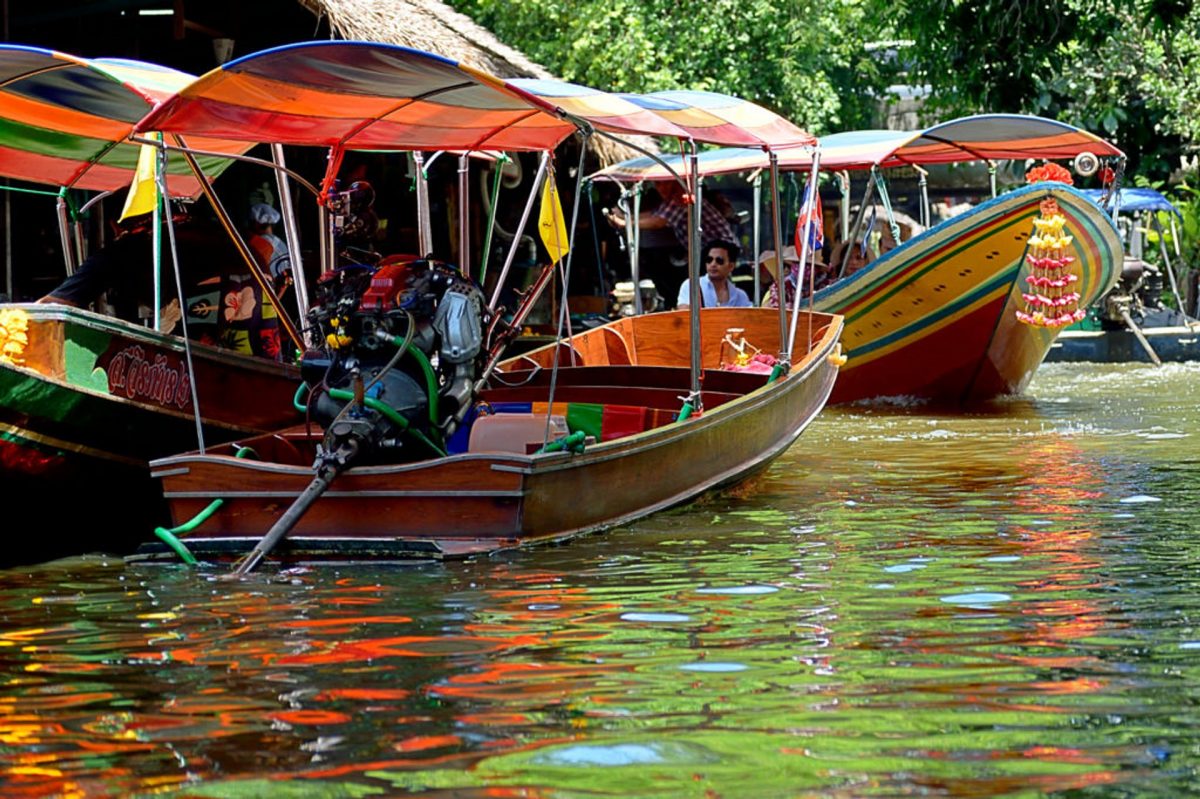 KHLONG-LAT-MAYOM-FLOATING-MARKET