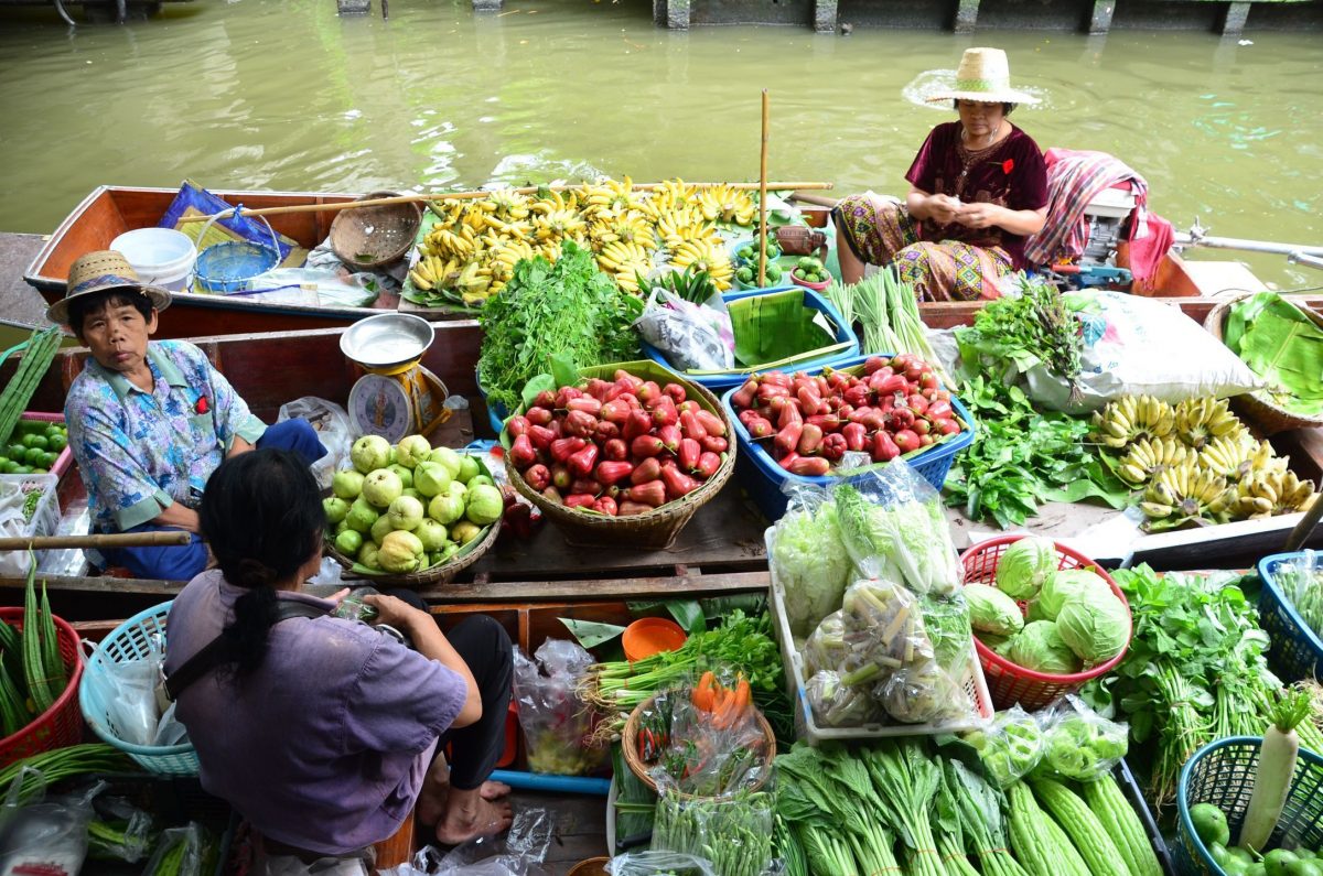 Khlong-Lat-Mayom-Floating-Market-bangkok