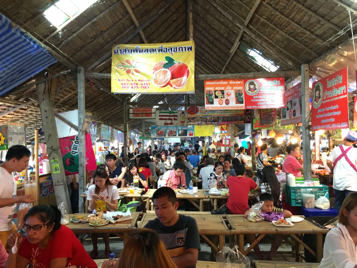 Khlong-Lat-Mayom-Floating-Market-picture