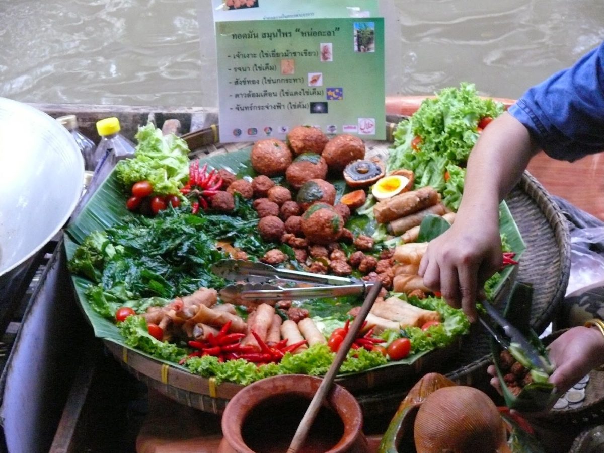 Lat-Mayom-Floating-Market-