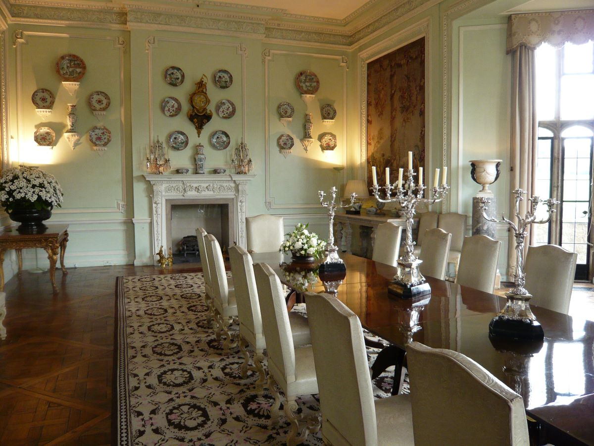 Be whisked back in time as you explore Leeds castle grounds and its numerous antique rooms Be whisked back in time as you explore Leeds castle grounds and its numerous antique rooms