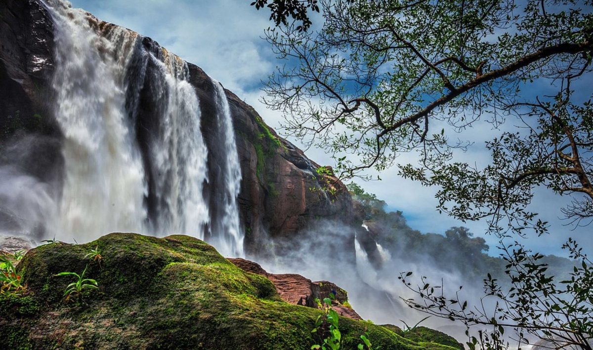 kerala tourism athirapally waterfalls