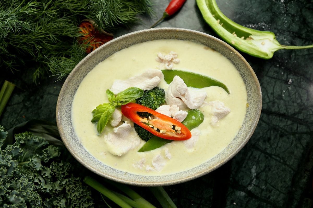 Thai Food, Kaeng Khiao Wan Gai, Green Curry Chicken