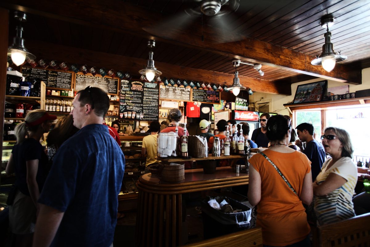 Have A Drink In A Traditional English Pub