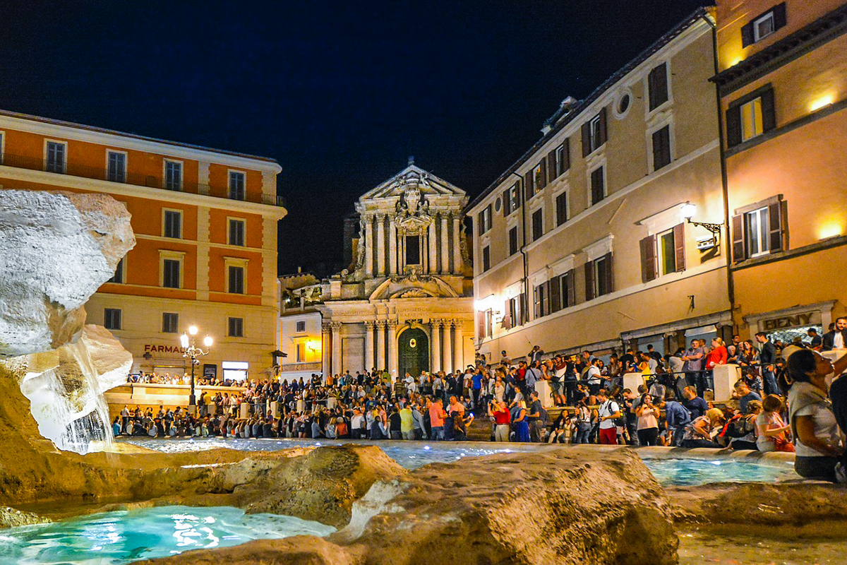 All You Need To Know About Visiting The Trevi Fountain In Rome trevi night 1 - All You Need To Know About Visiting The Trevi Fountain In Rome