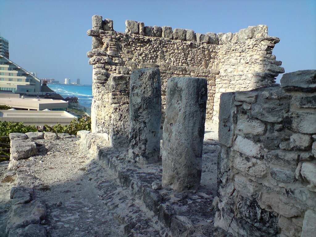 One of the temple ruins in Yamil Lu'um overlooking the sea and nearby hotel