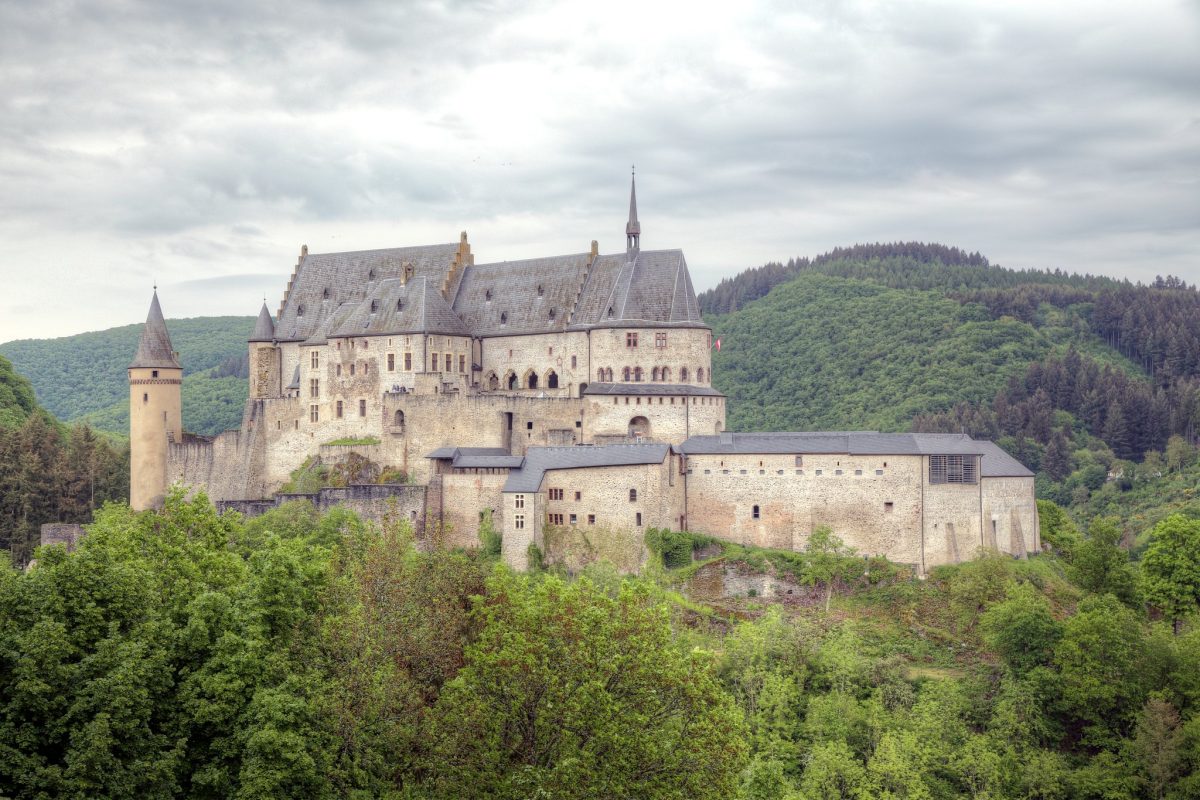 If you want to know what makes the town of Vianden so unique then you should visit the Vianden Castle located in north Luxembourg.