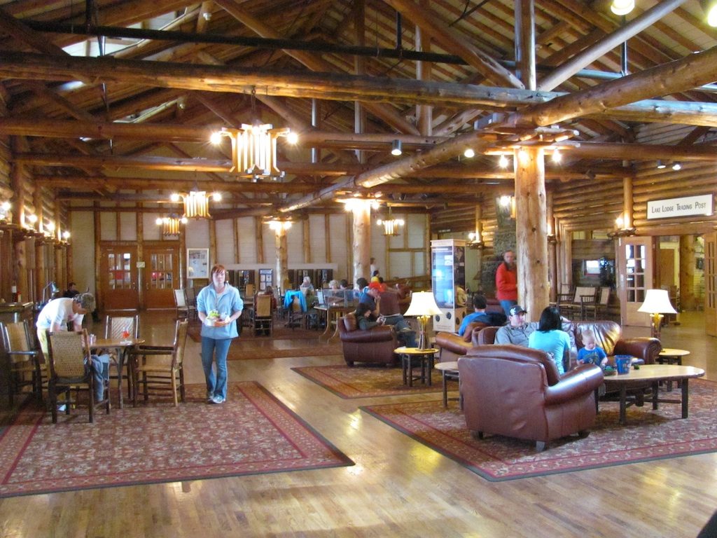 Yellowstone NP Lodge