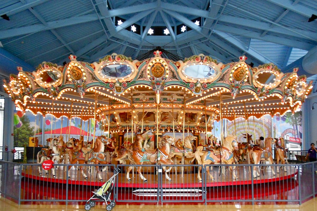15 Best Things To Do In Philadelphia, Pennsylvania Carousel longshot Philly - 15 Best Things To Do In Philadelphia, Pennsylvania