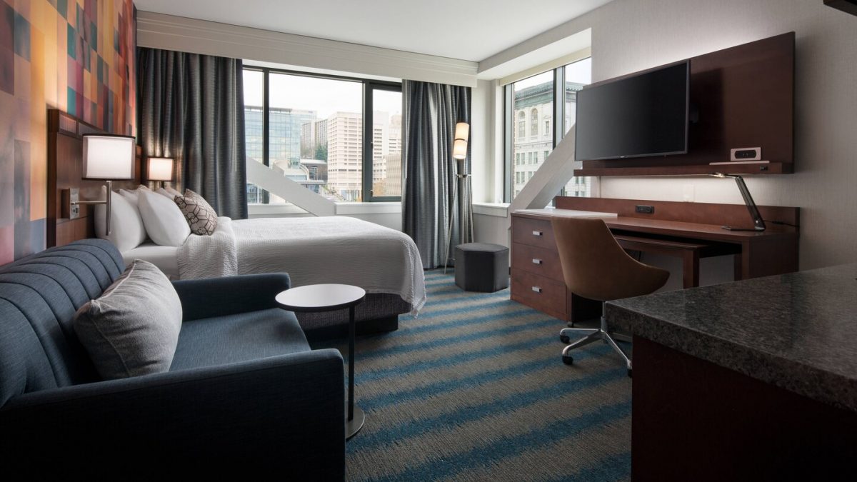 Studio King Suite at the Courtyard Marriott Seattle Downtown/Pioneer Square