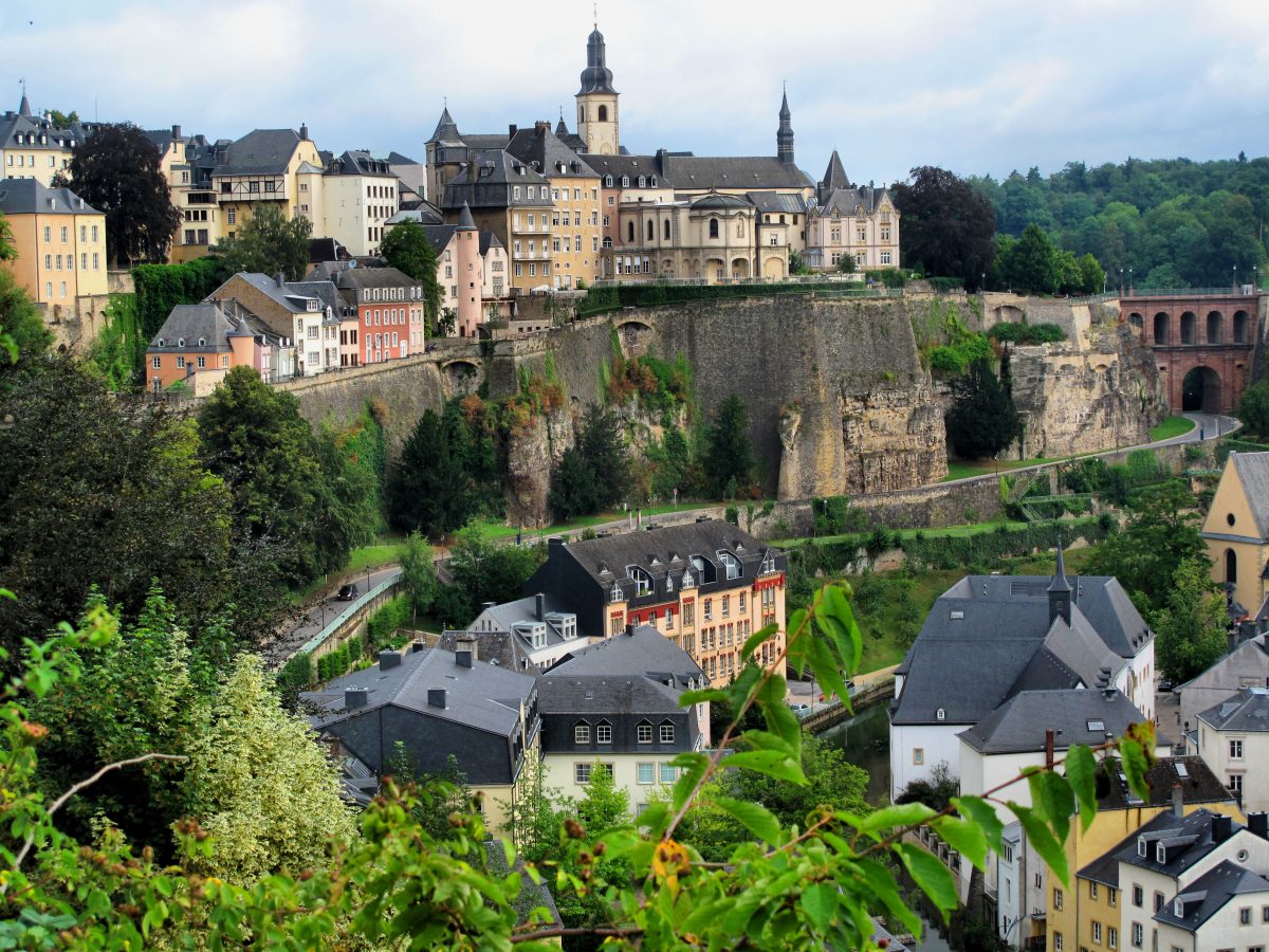 Chemin de la Corniche is another perfect place in Luxembourg for those who like long walks with magnificent sights.