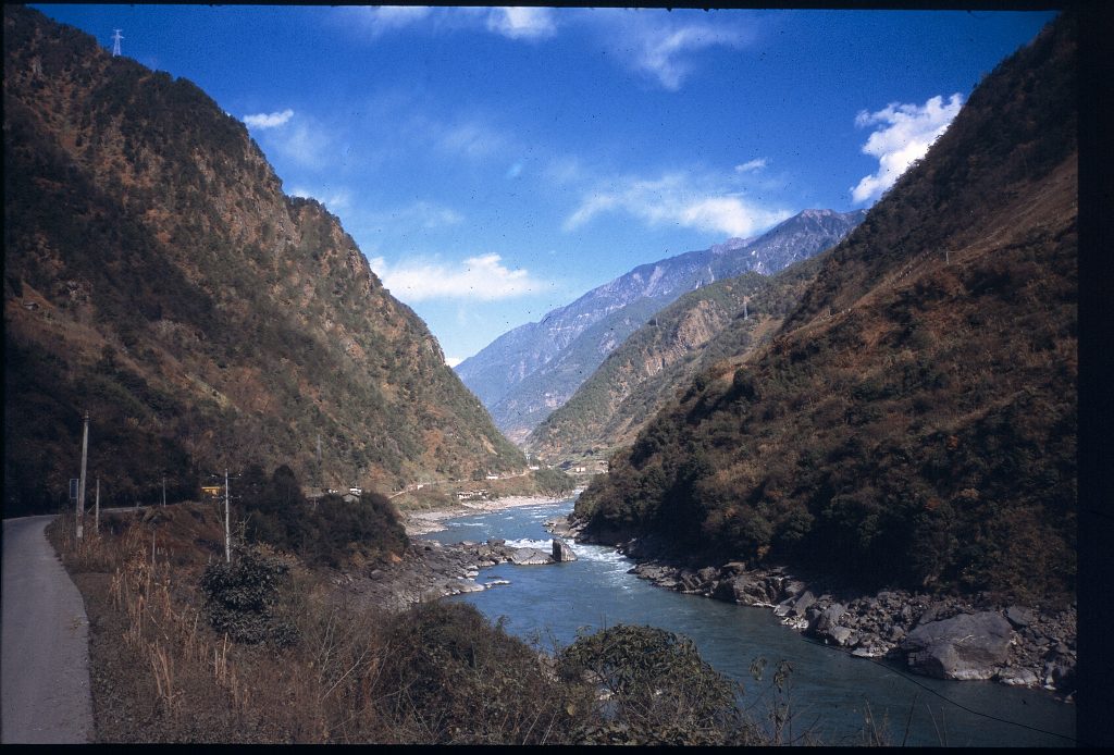 Nujiang, Bingzhongluo, Salween River