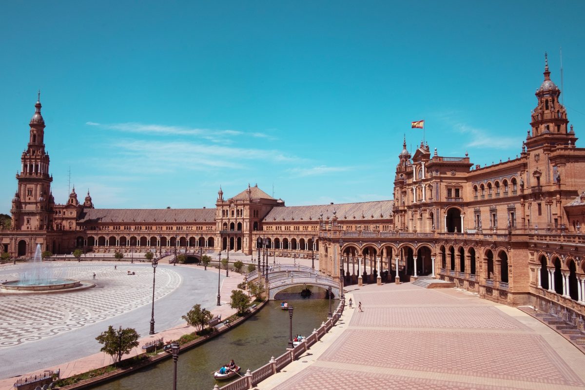 Top 15 Cities To Visit In Southern Europe alev takil yNpsmyOYFm4 unsplash - Top 15 Cities To Visit In Southern Europe
