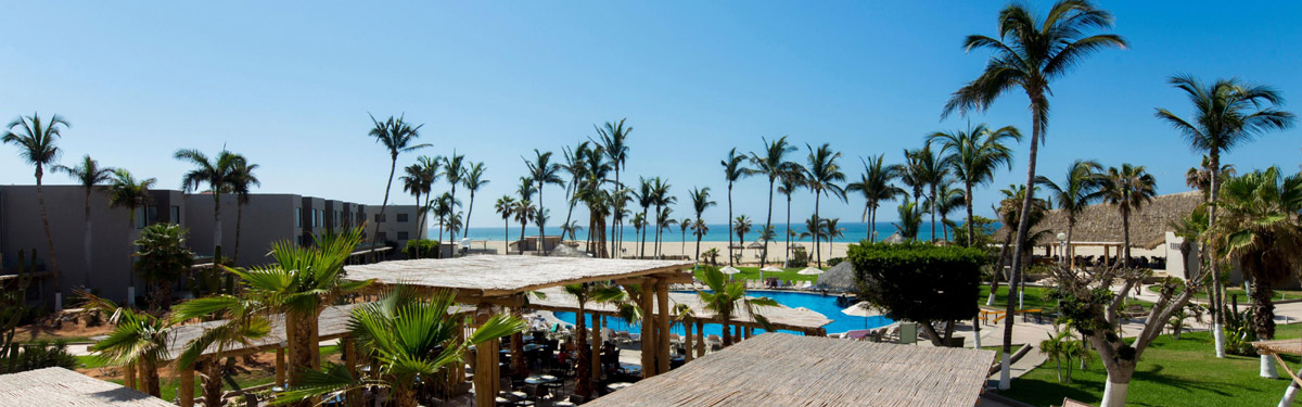 pool area of the Holiday Inn Resort San Jose Del Cabo during summer