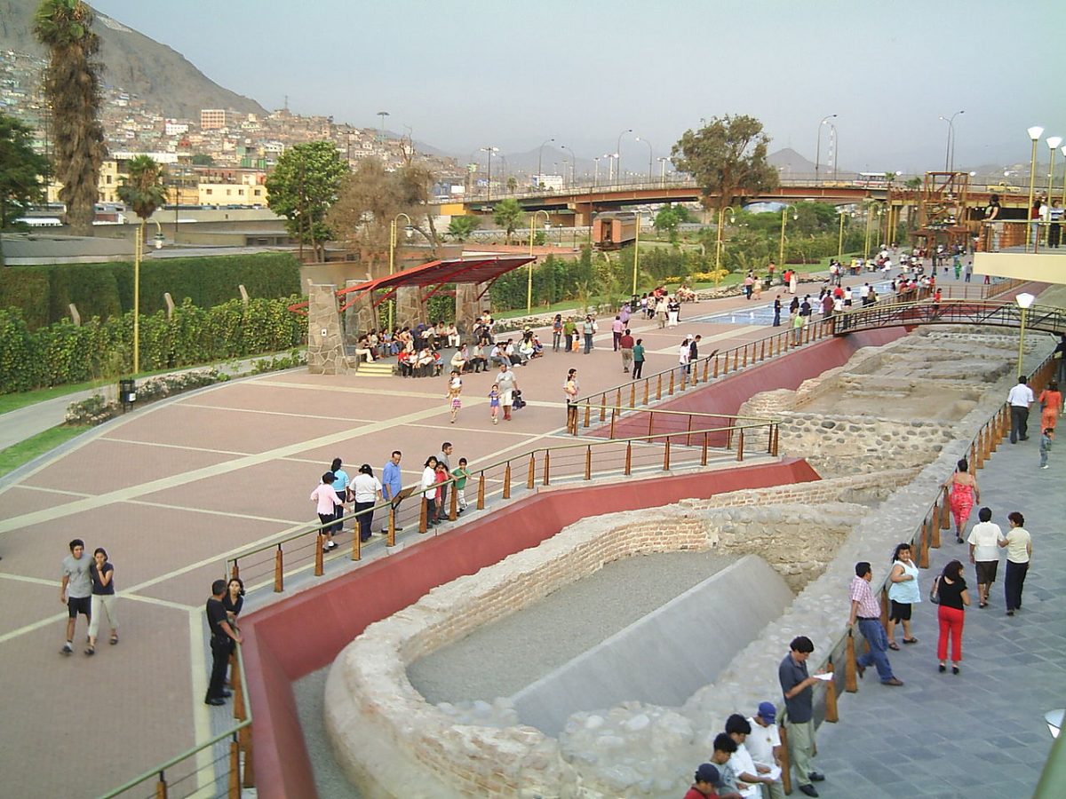 Built between 1684 and 1687, the Walls of Lima were part of the fortification constructed to defend the city of Lima from pirates attacks.