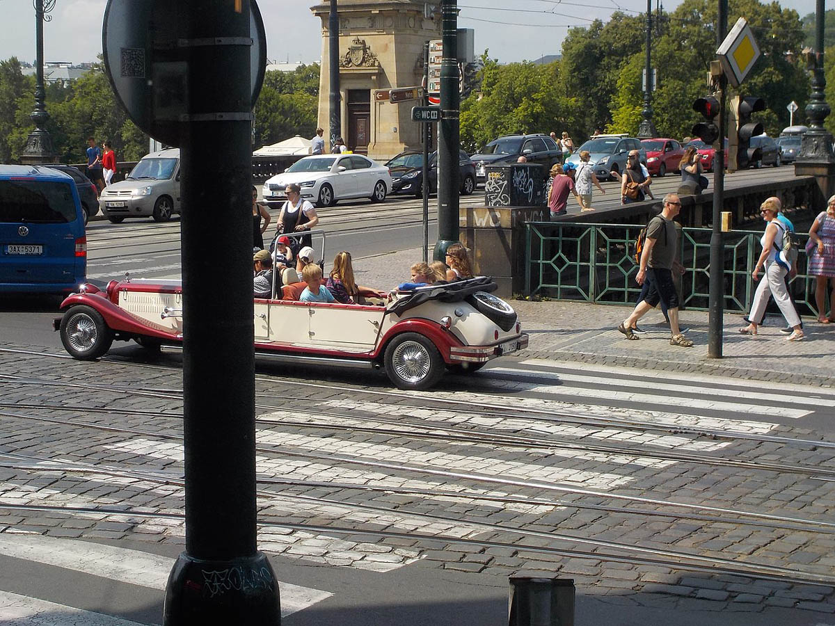 Sightseeing car in Prague