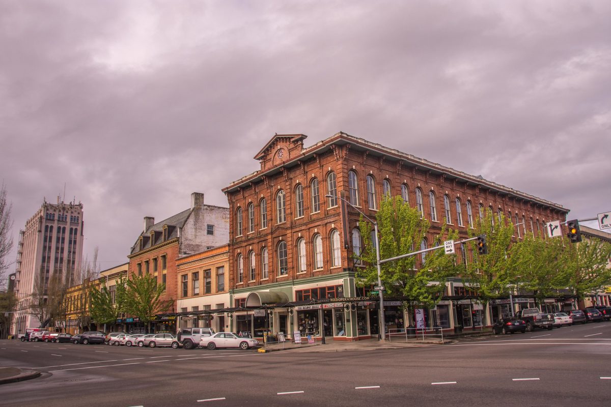 The historical building was built between 1869 to 1870 by Cyrus Adams Reed. An important part of Salem's history, it is the state’s oldest surviving theatre.