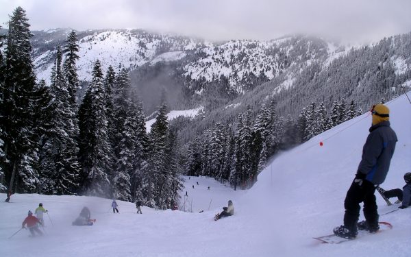 Chill At The Best Michigan Ski Resorts | TouristSecrets