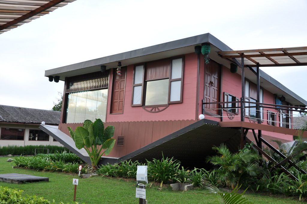 Rumah Terbalik, Upside Down House, sabah malaysia