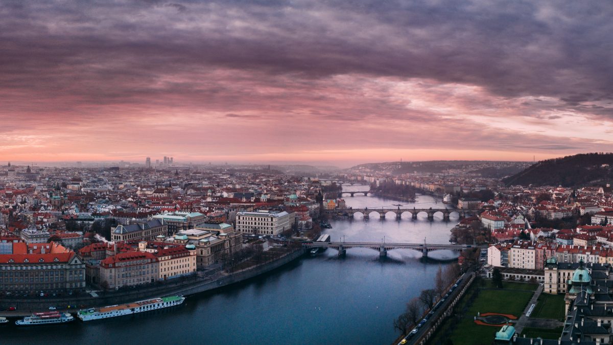 How to get from Budapest to Prague How to get from Budapest to Prague