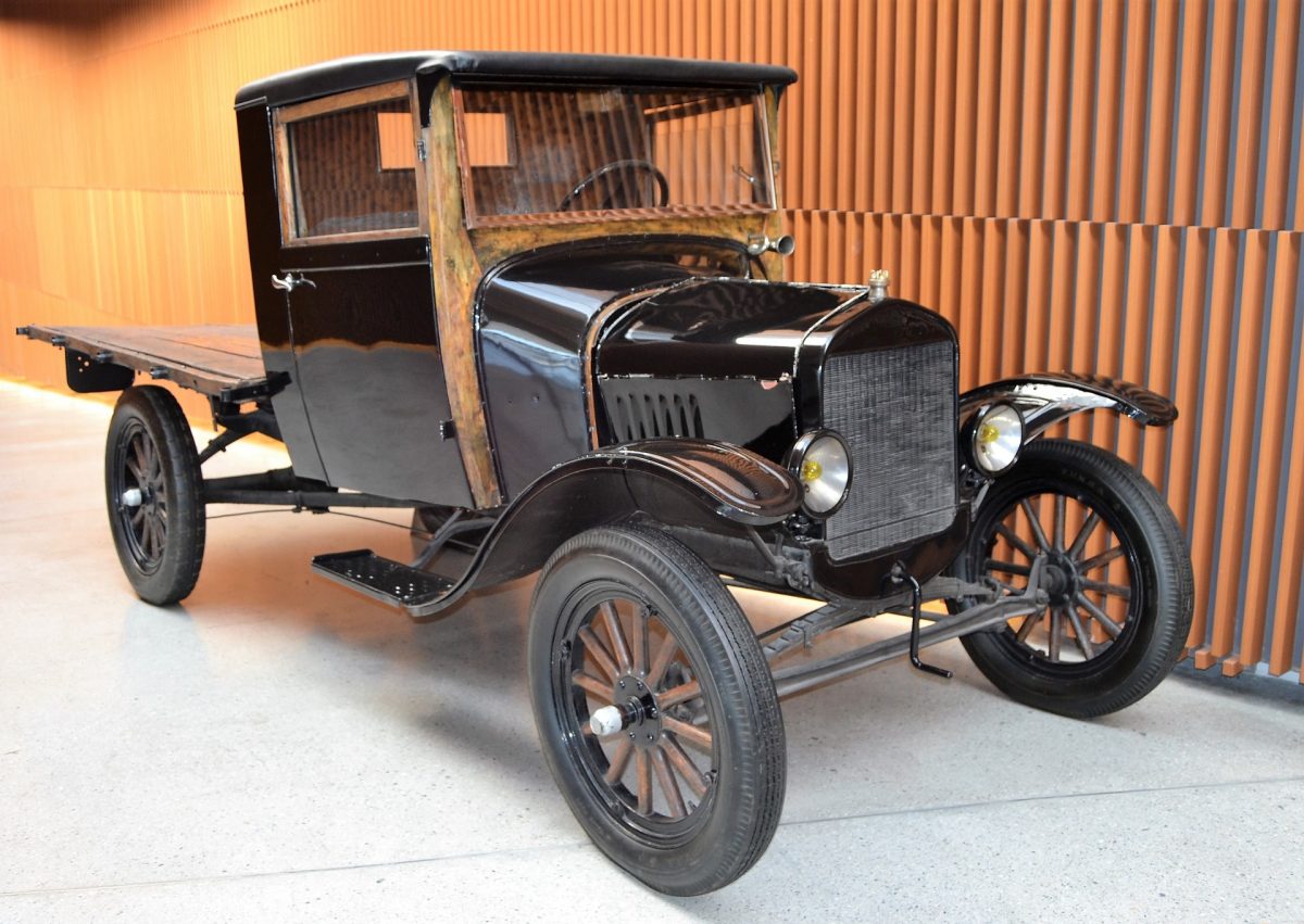 Antique car Granada Science Park Antique car Granada Science Park