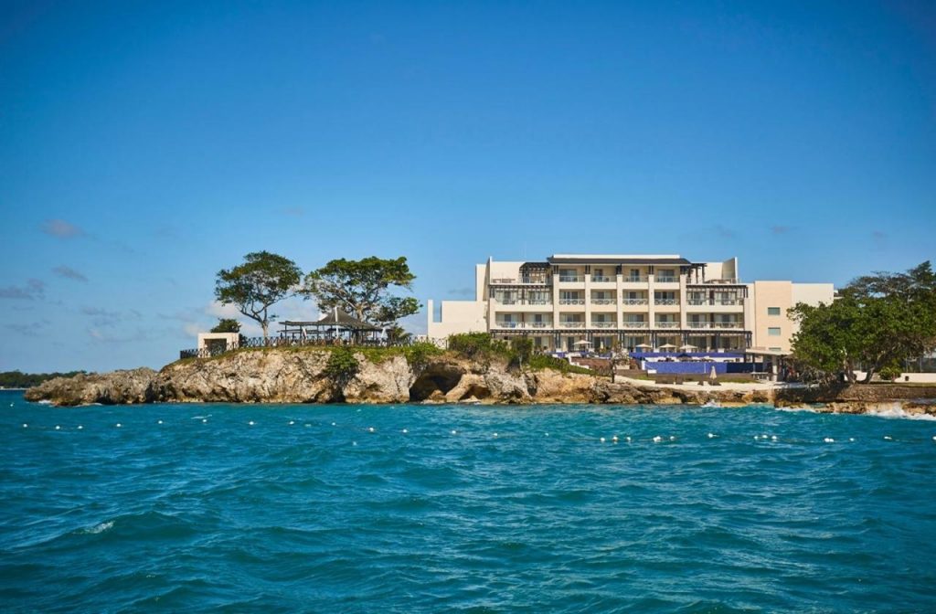 Grand Lido Negril Au Naturel as seen from the sea