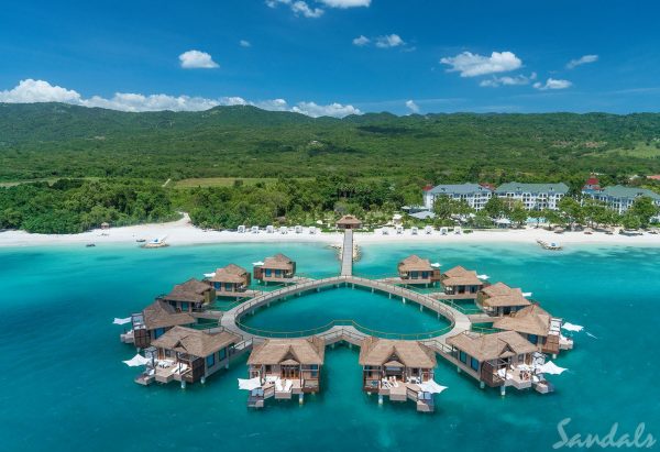 10 Nude Resorts In The World [First-Time Nude Resorts Tips Included]