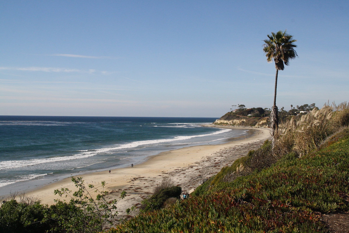 Gorgeous cliffs over at San Diego coastline