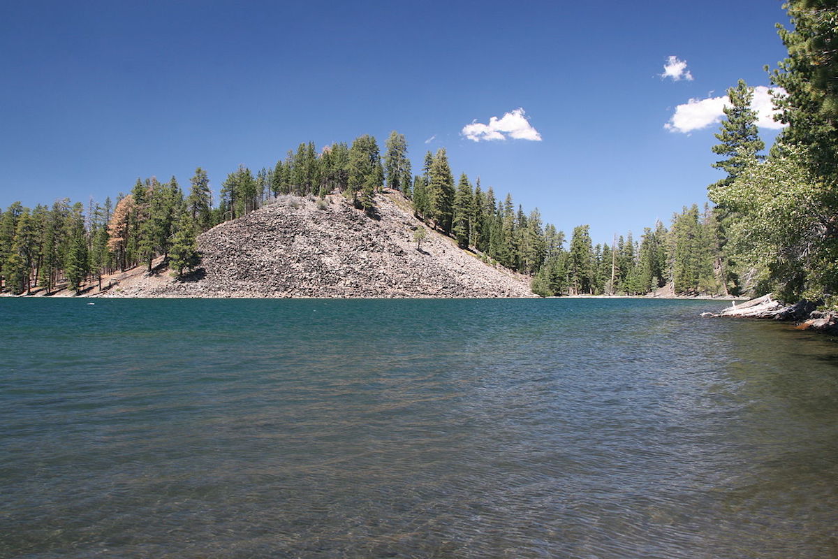 Butte Lake, a walking distance to the campsites