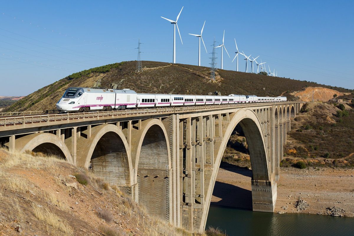 renfe train crossing the bridge