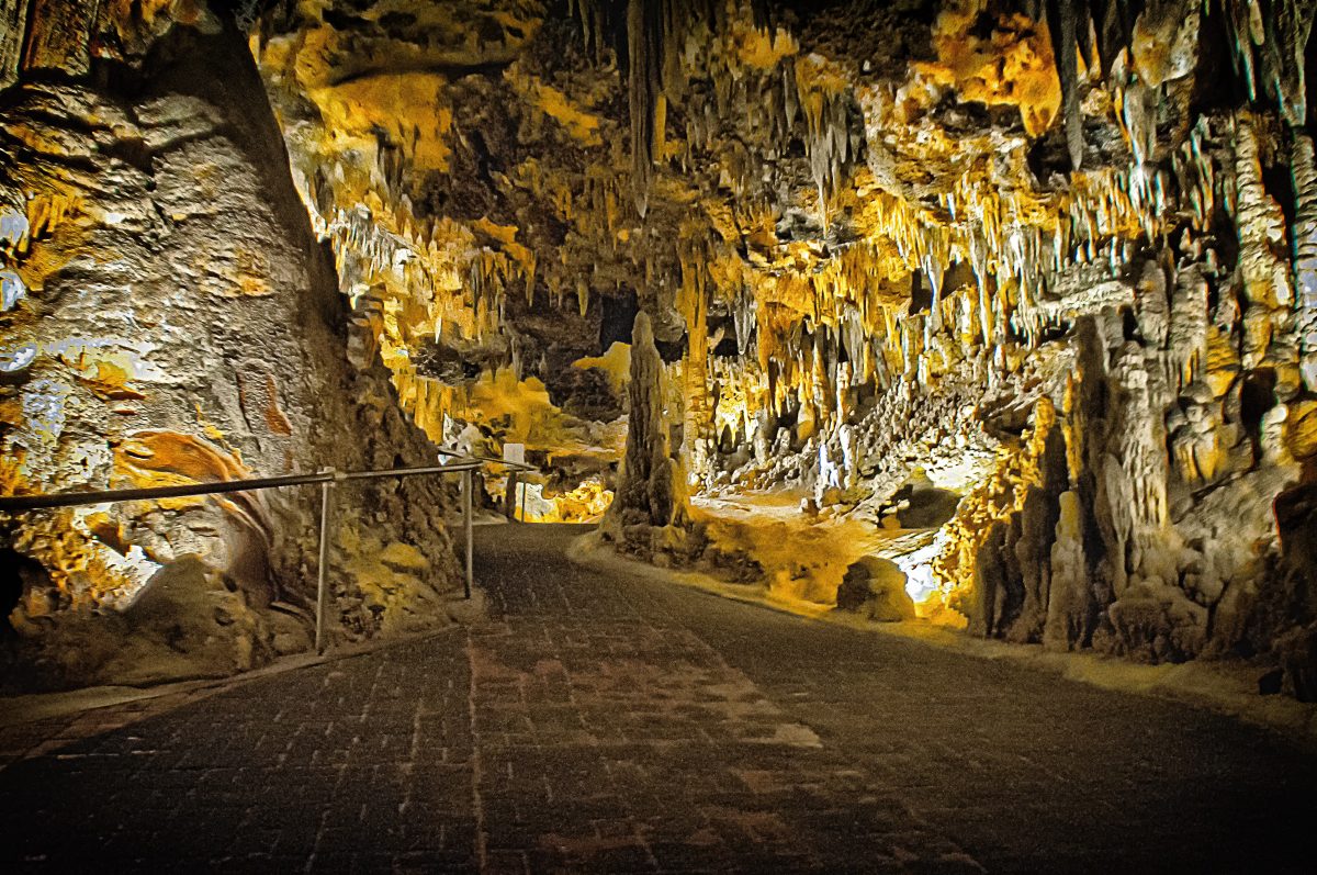 a perfectly paved way for easy caving experience at luray caverns