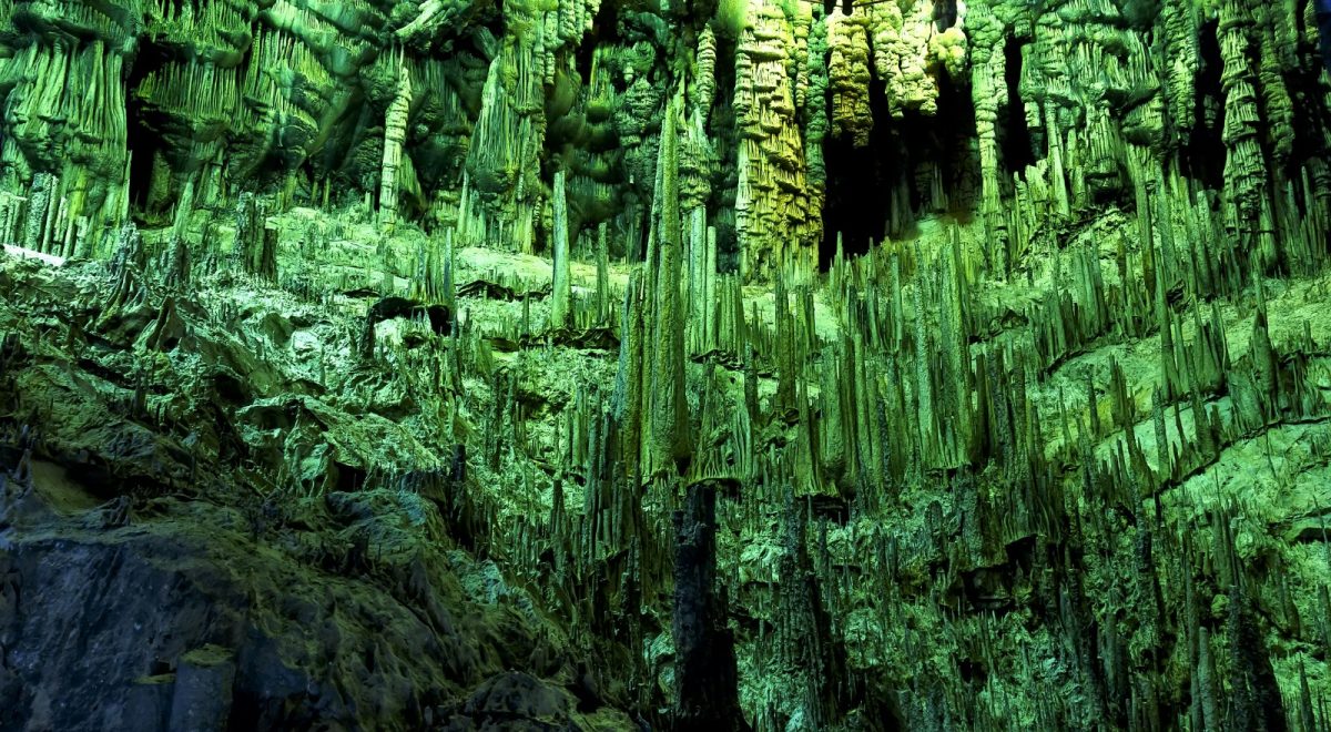 countless stalactites dangling from the ceiling of Mammoth Cave