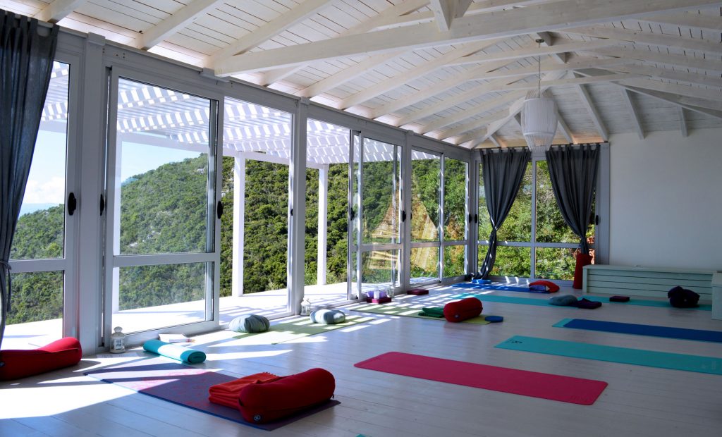20 Best Yoga Retreats in the World | TouristSecrets