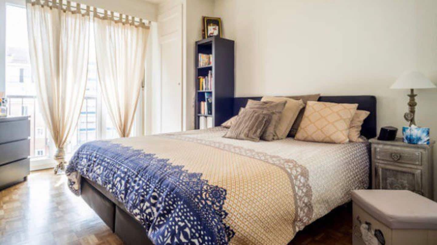 A homey room with balcony in an Airbnb apartment A homey room with balcony in an Airbnb apartment