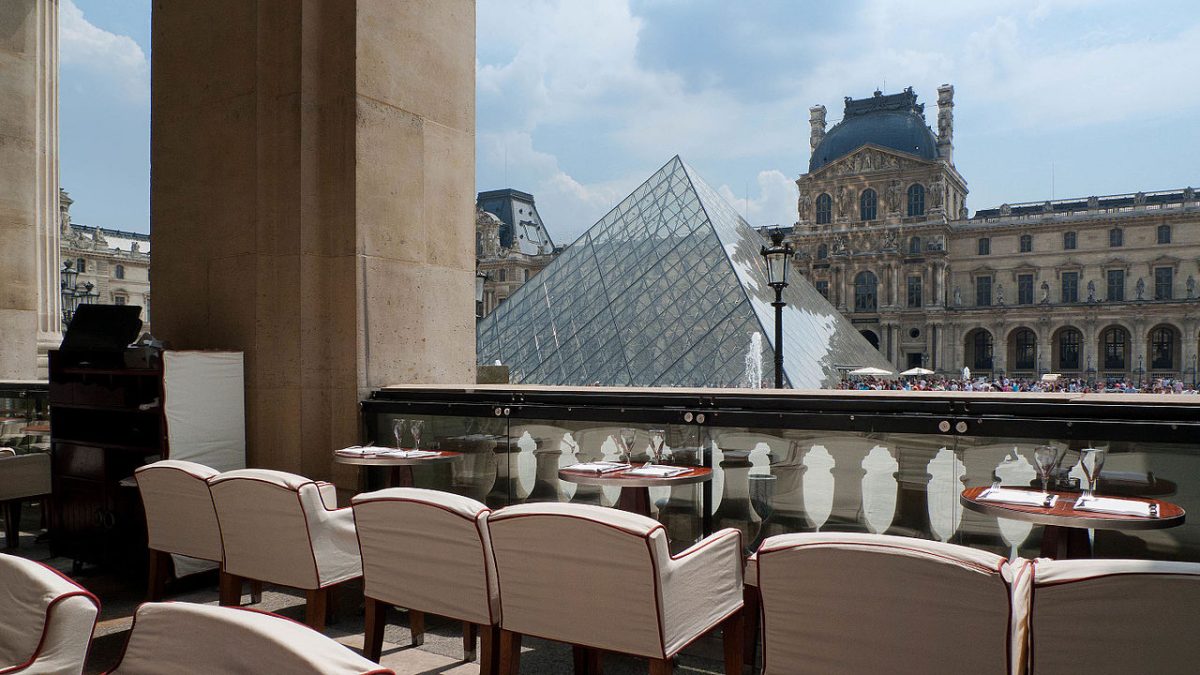 a restaurant overlooking the glass pyramid of Louvre museum, 3 days in Paris a restaurant overlooking the glass pyramid of Louvre museum, 3 days in Paris