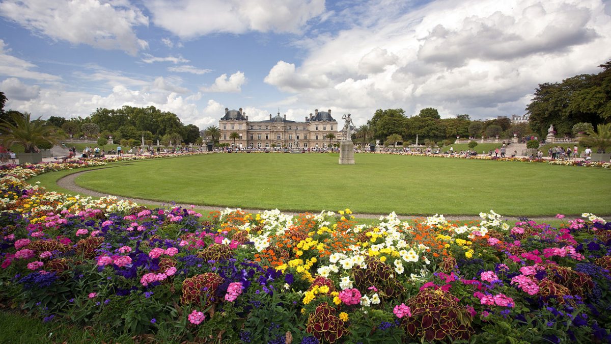 an expansive garden with centuries-old monarchical buildings, 3 days in Paris an expansive garden with centuries-old monarchical buildings, 3 days in Paris