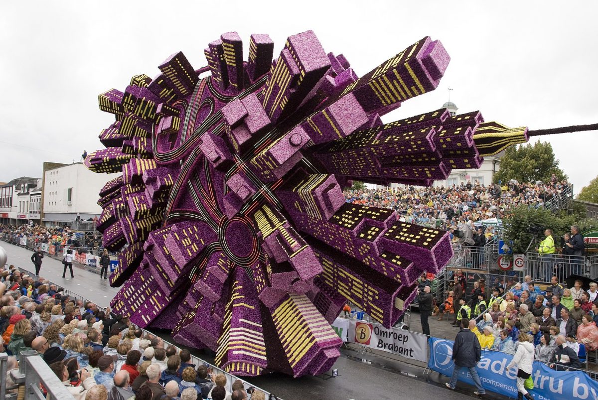 the "mega city" flower float in Europe the "mega city" flower float in Europe