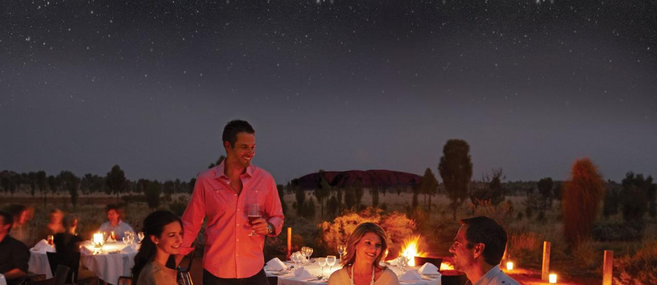 A group of people dining at an australian outback