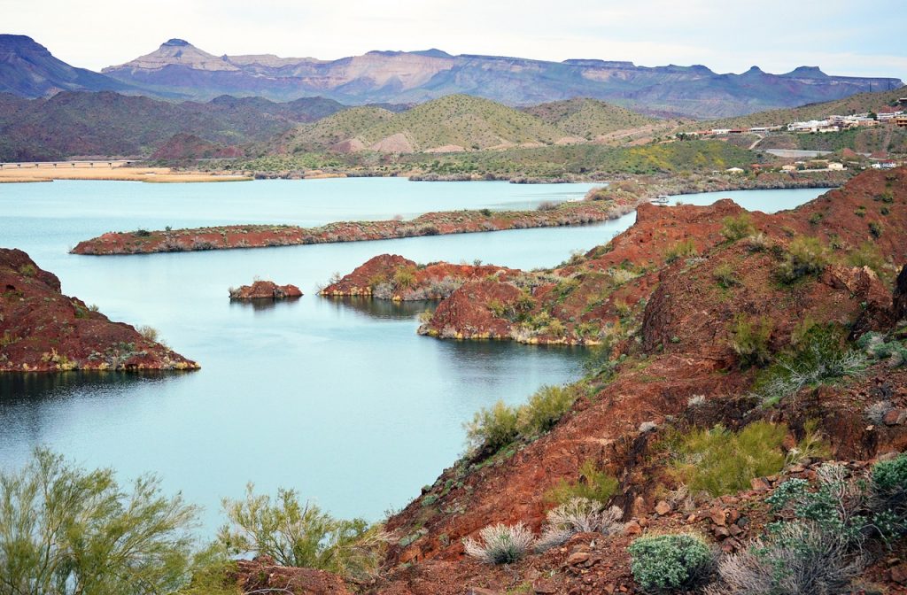 View of Lake Havasu, one of the most popular lakes in Arizona in spring break