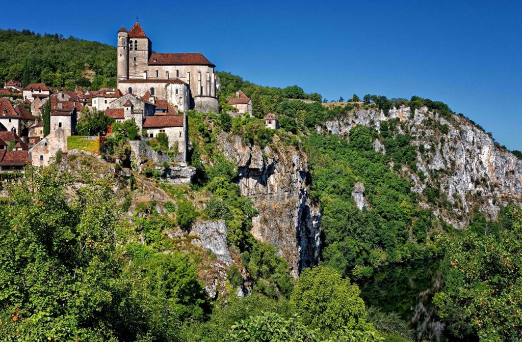 View of Saint Cirque Lapopie perched on a limestone cliff