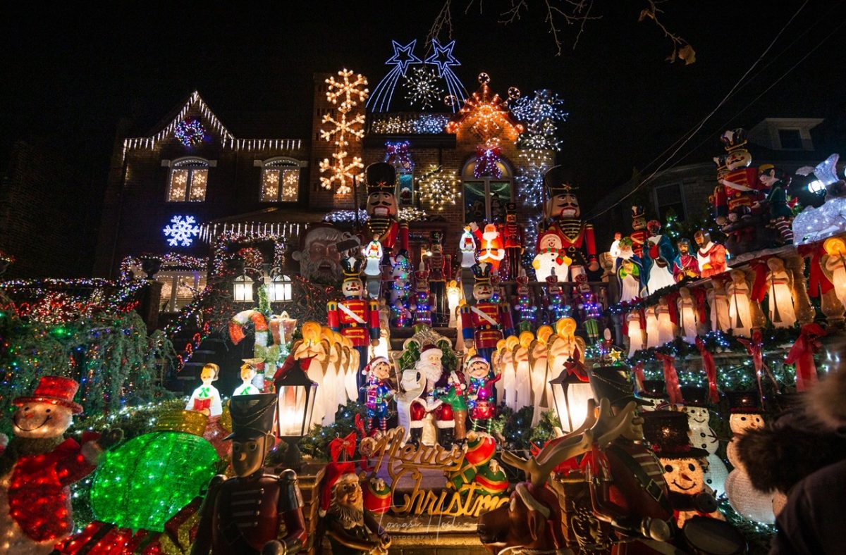20 Best DriveThru Christmas Lights in America TouristSecrets