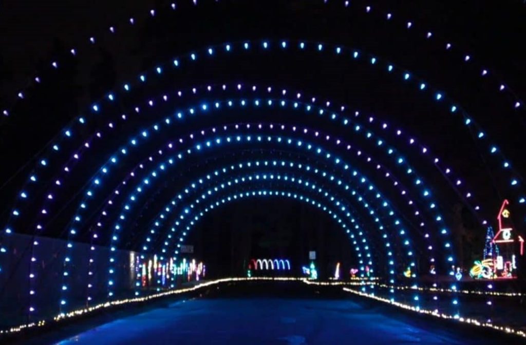 Light tunnel at Spanaway's Fantasy Lights drive thru show